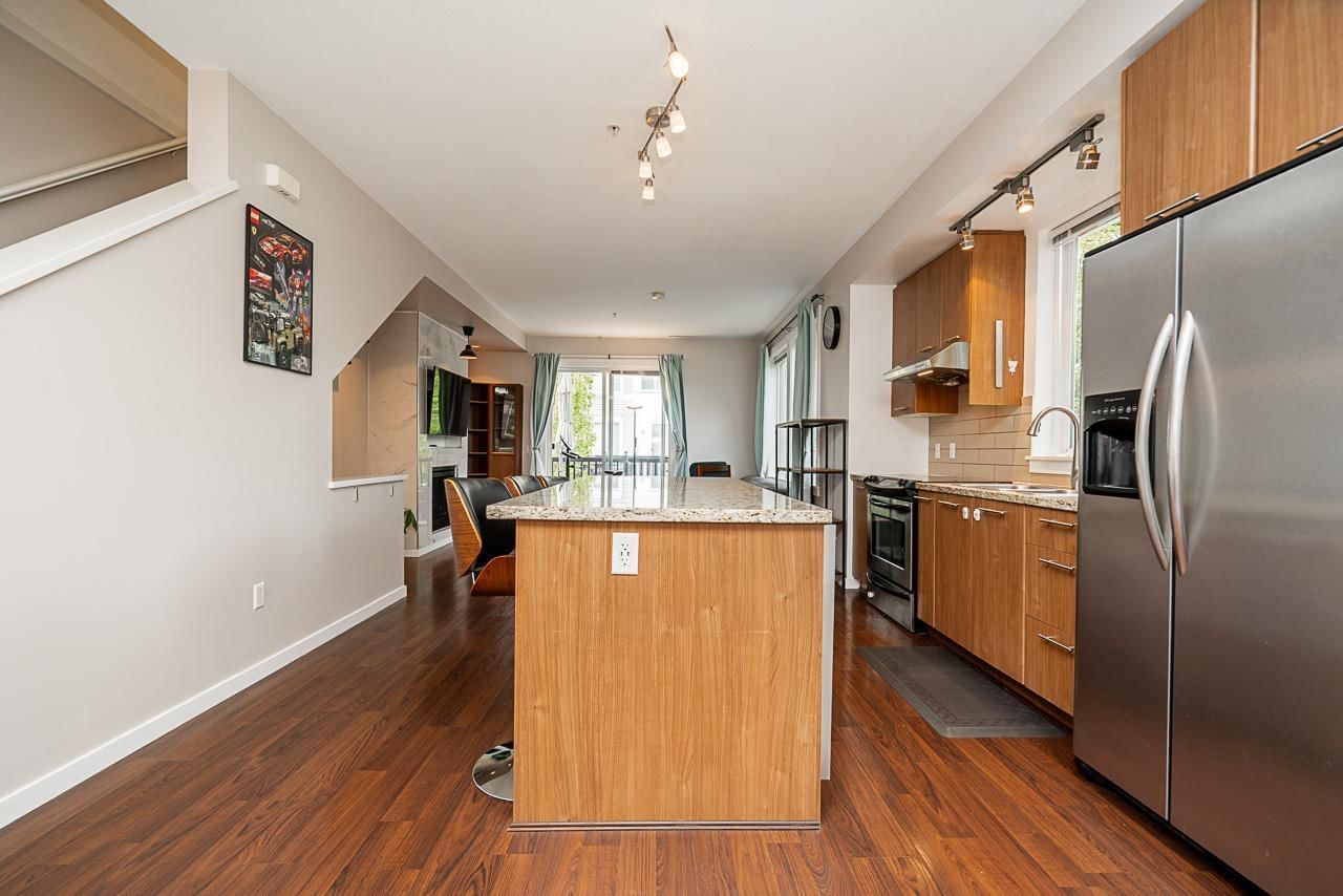 Listing Image 12