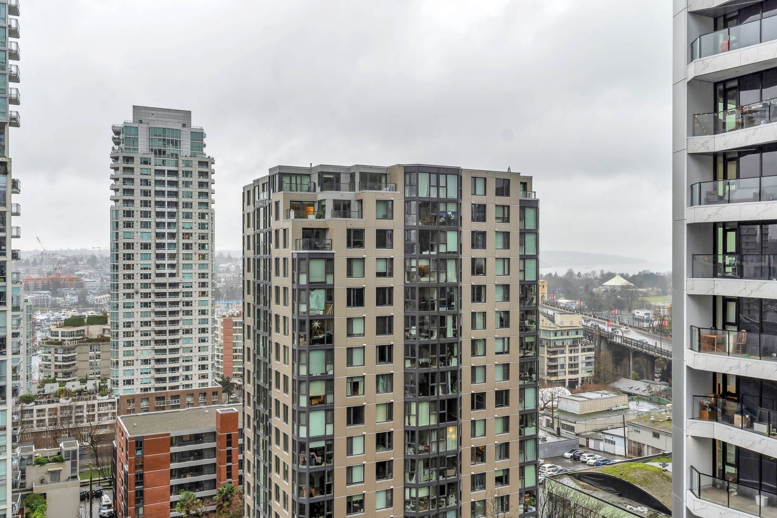 Listing Image 31
