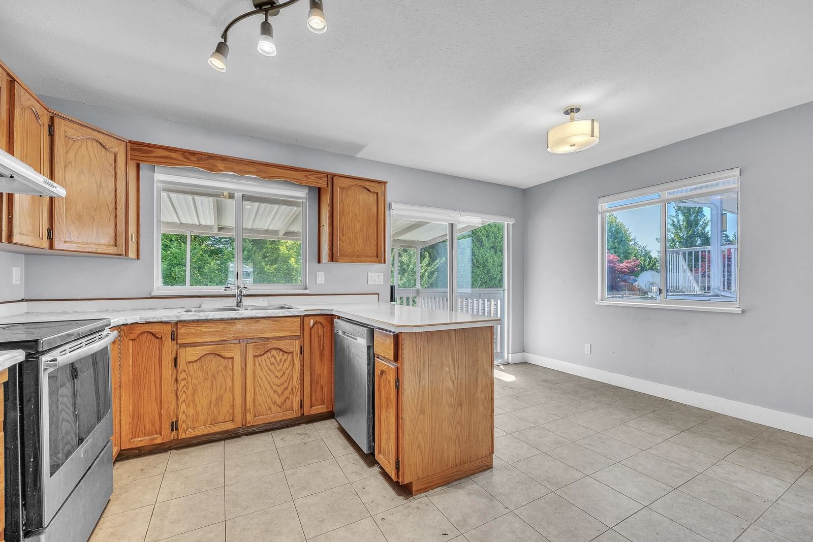 Listing Image 20