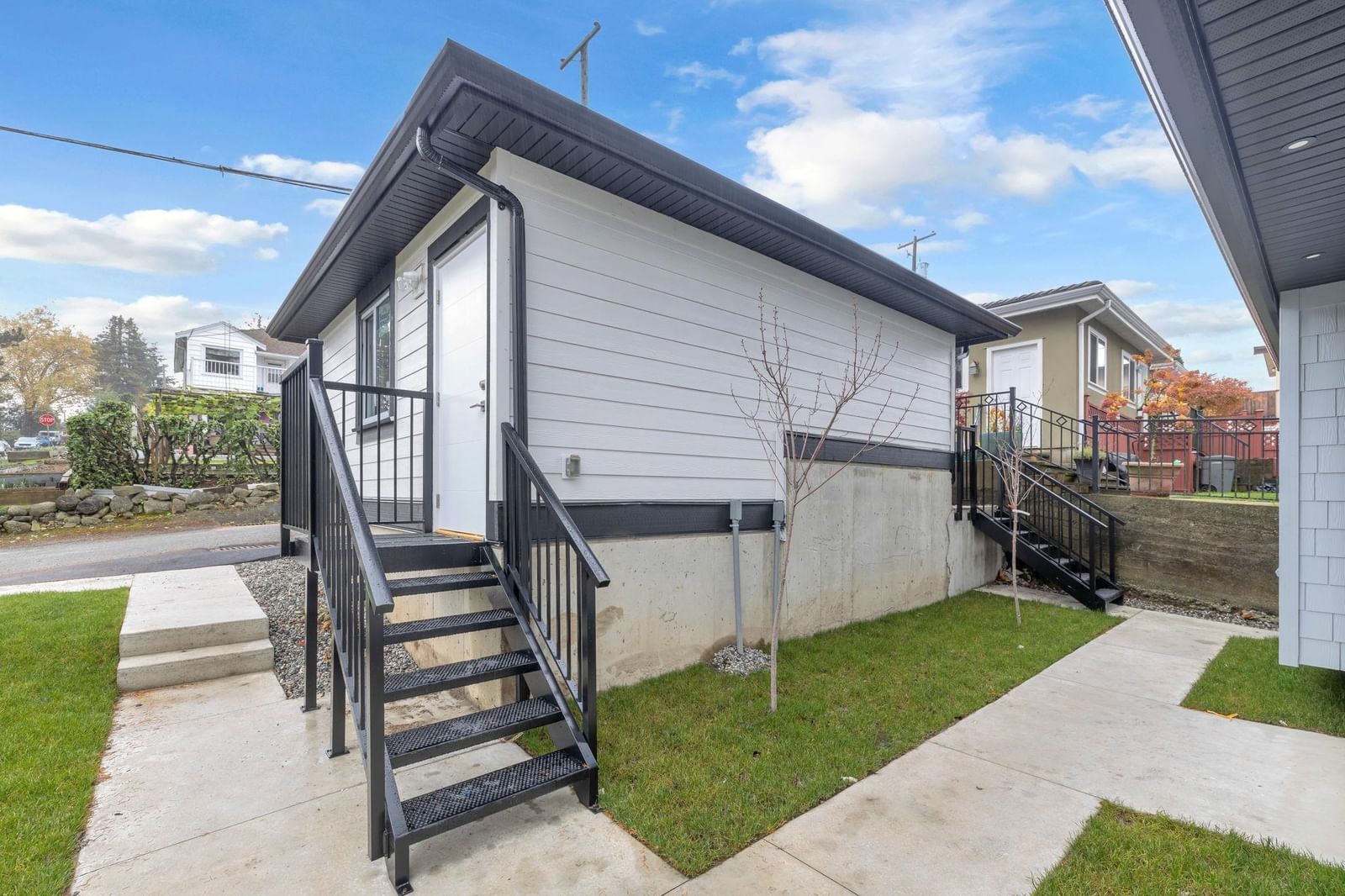 Listing Image 20