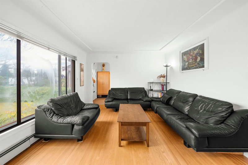 1371 Duthie Avenue, Burnaby, V5A 2R5 | Image 3