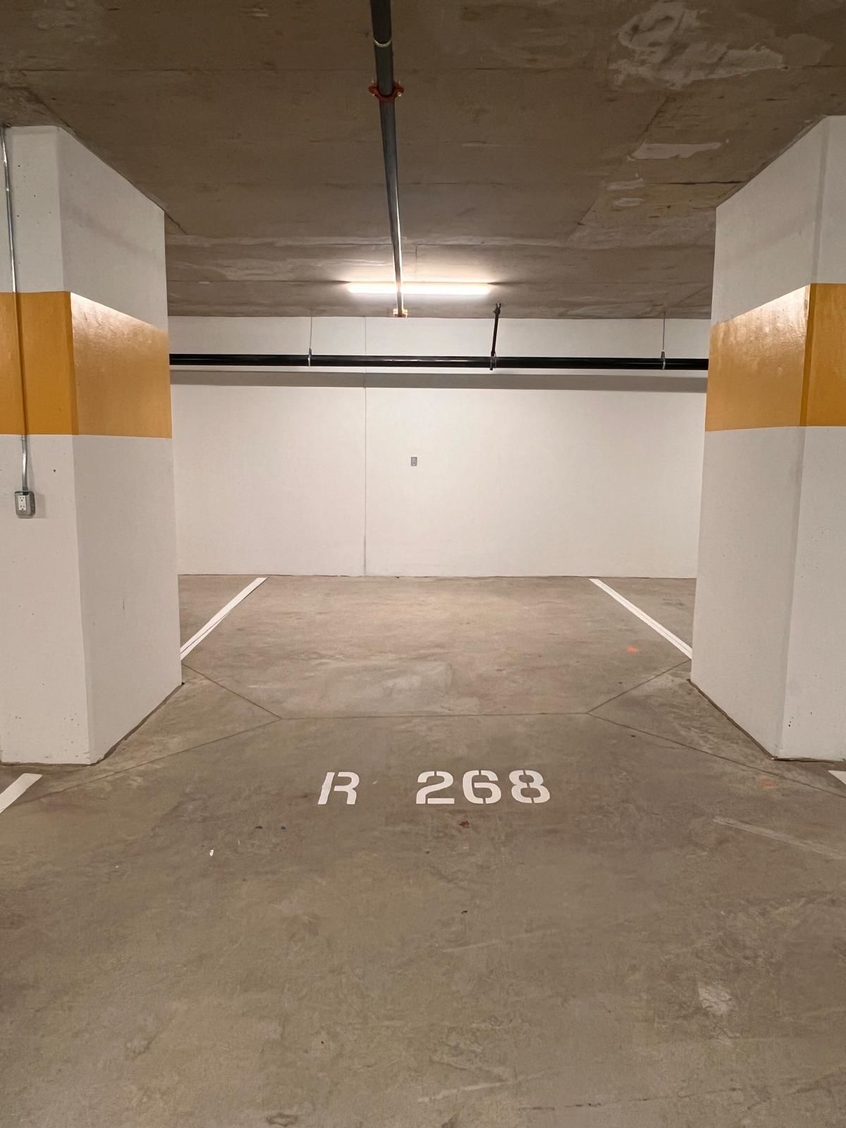 Listing Image 12