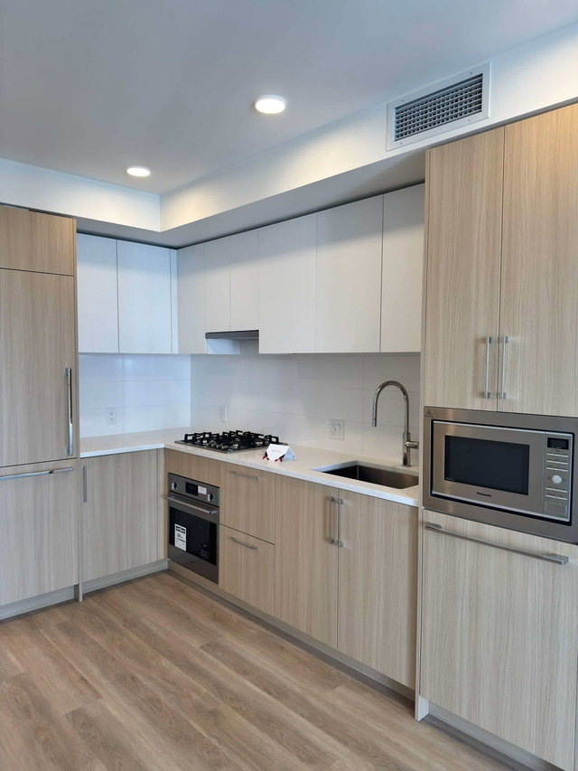 2008 - 9675 King George Boulevard