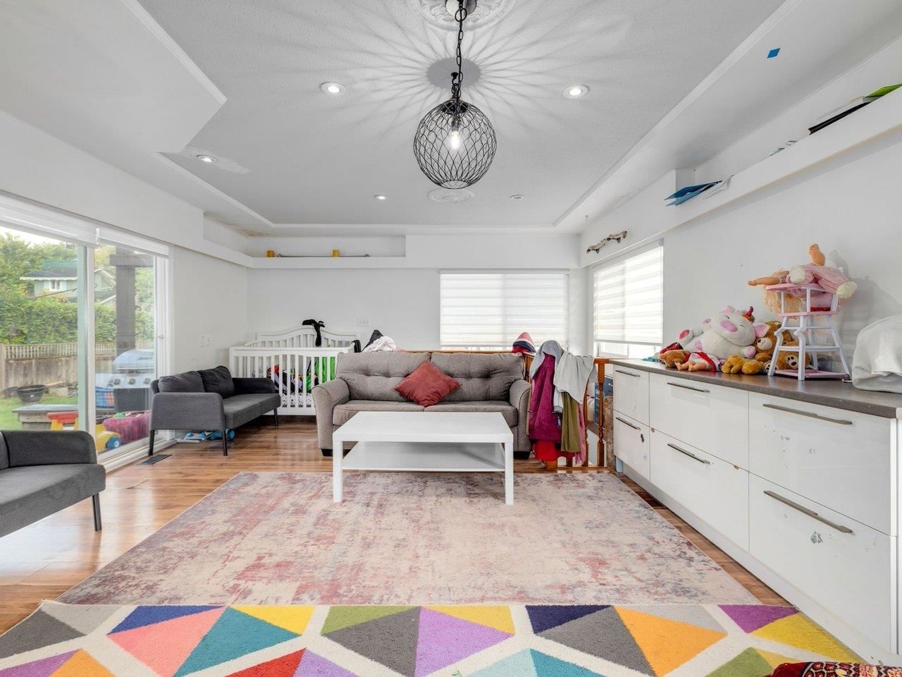 Listing Image 11