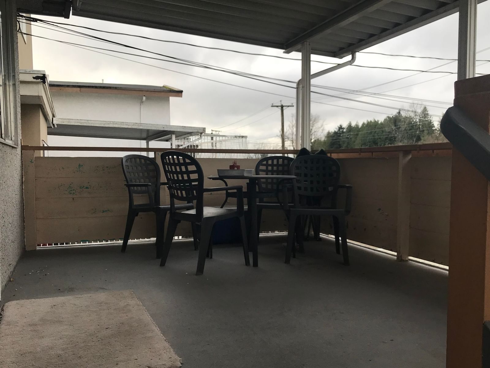 Listing Image 11