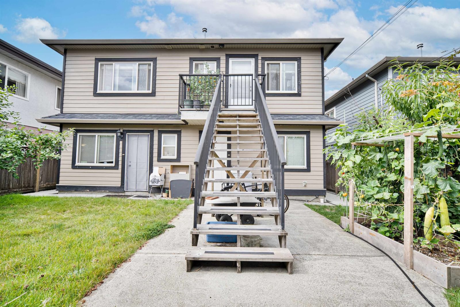 Listing Image 18