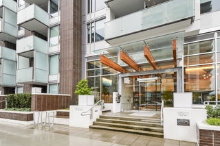 313 - 1661 Quebec Street