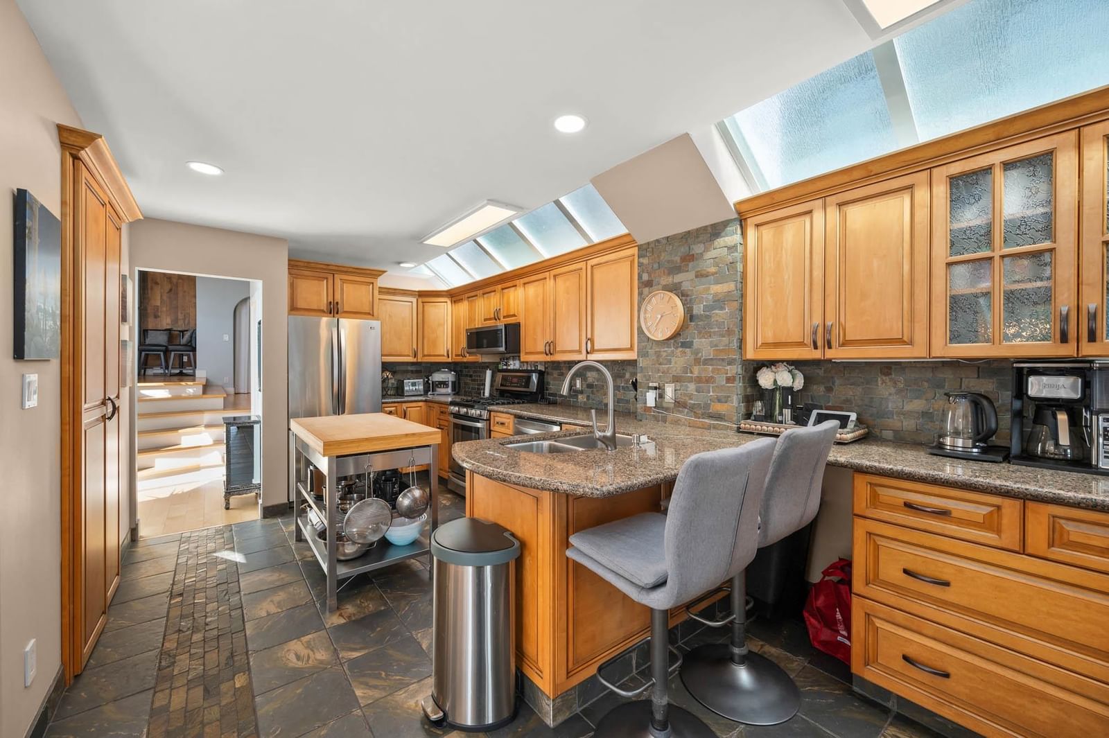 Listing Image 13