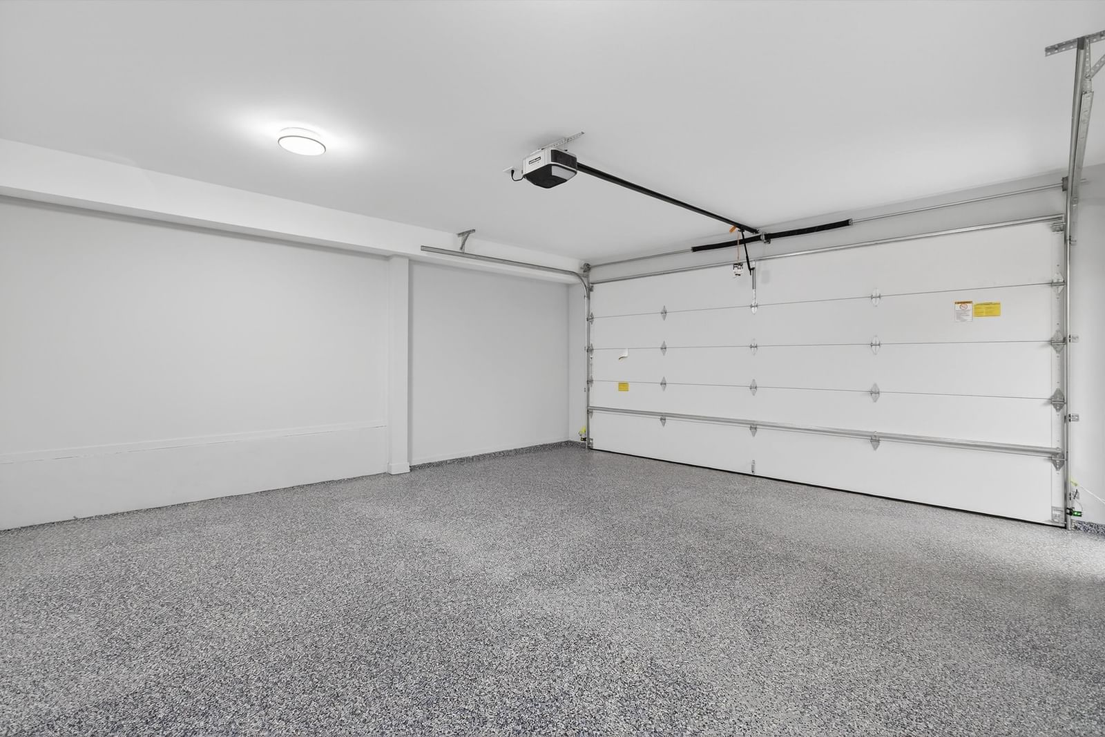 Listing Image 28