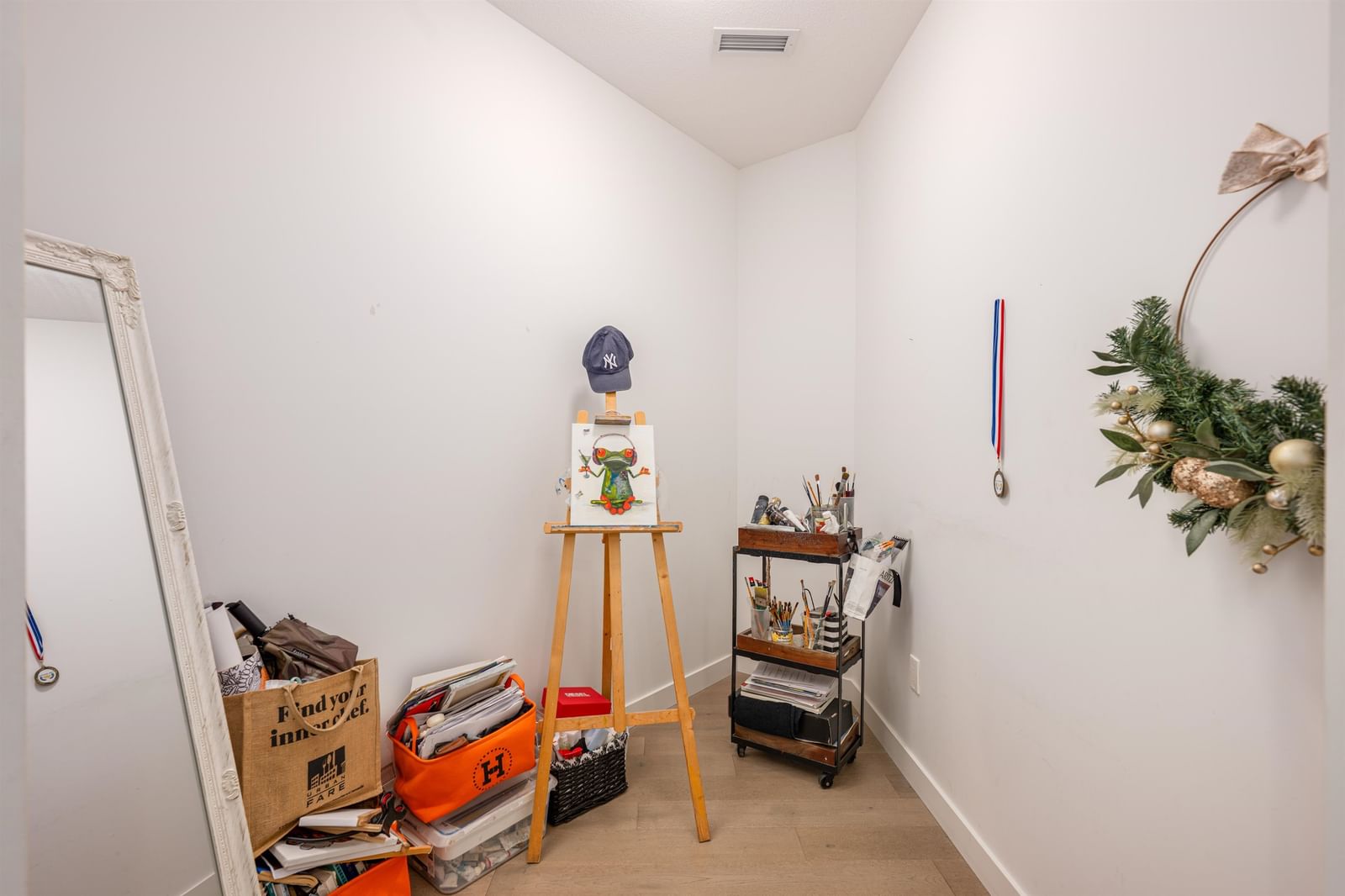 Listing Image 20