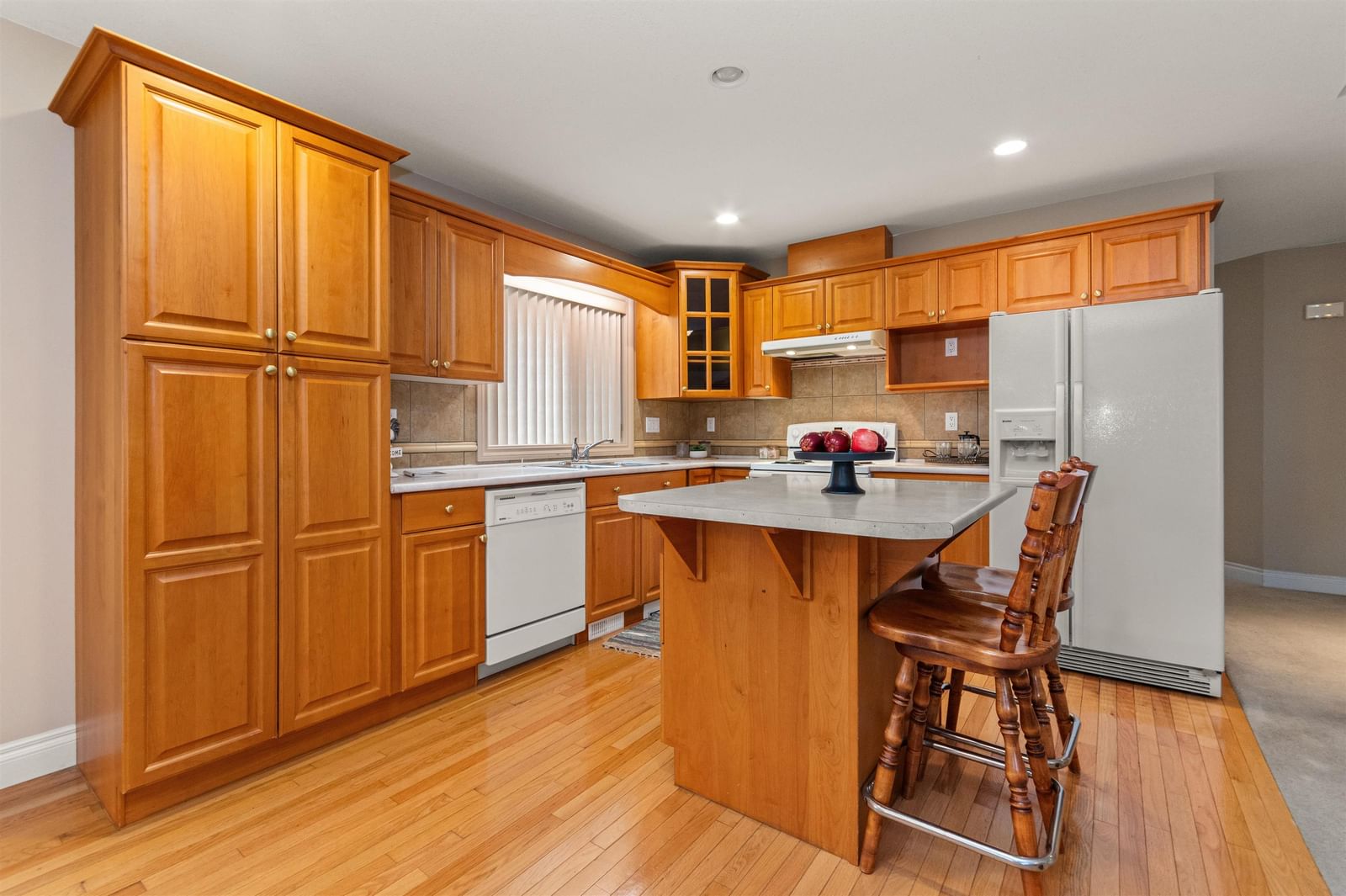 Listing Image 13
