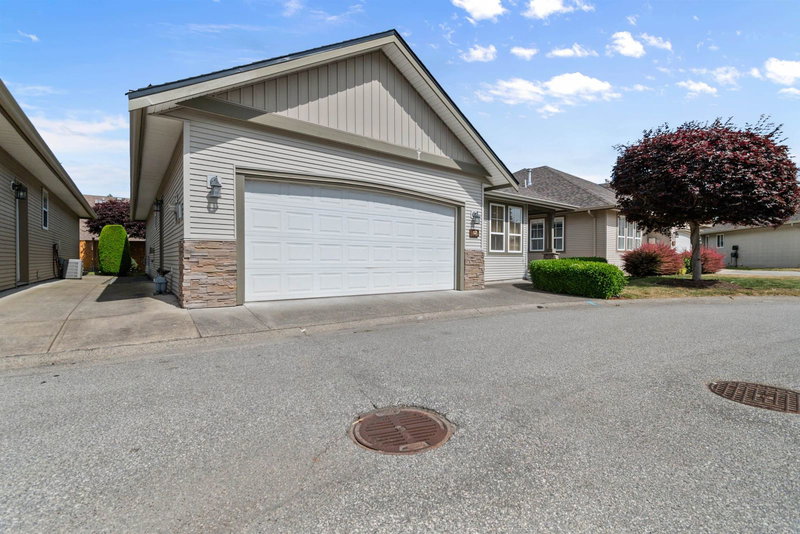 12 - 45819 Stevenson Road, Chilliwack, V2R 5T4 | Image 2