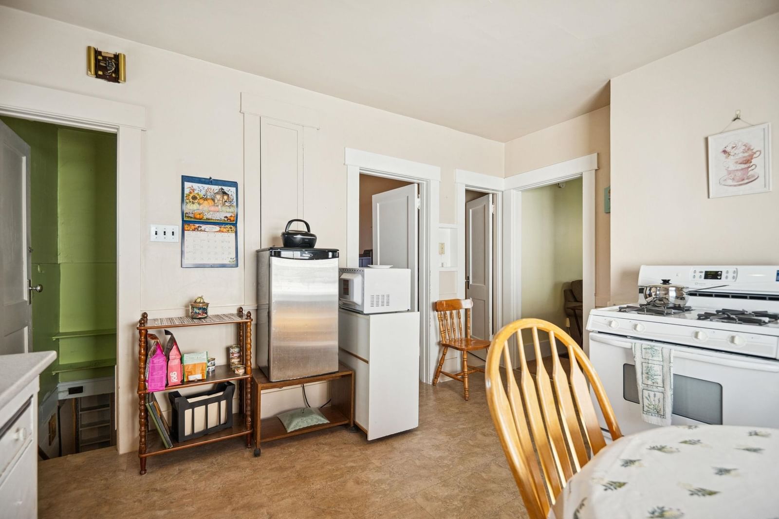 Listing Image 16