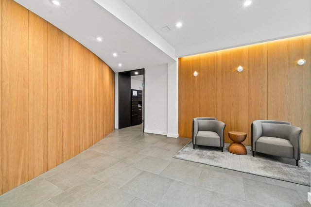 505 - 1180 Broughton Street