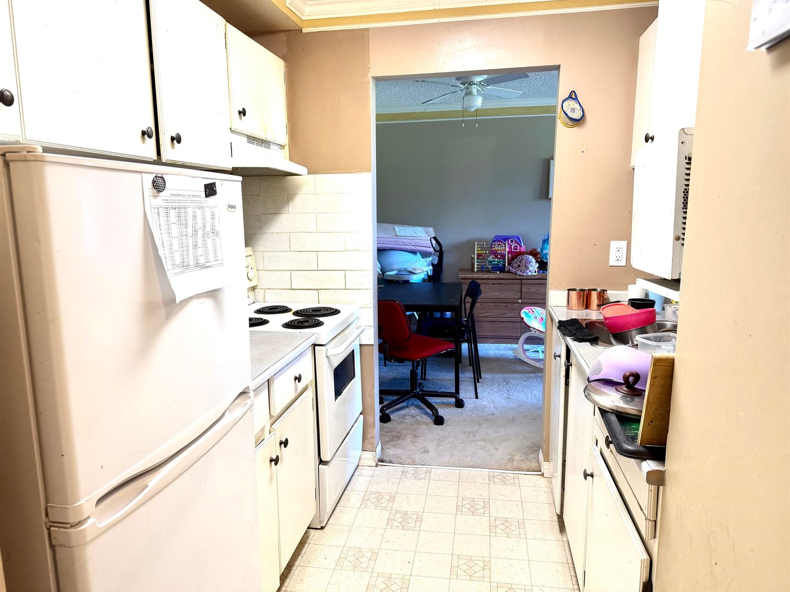 Listing Image 9