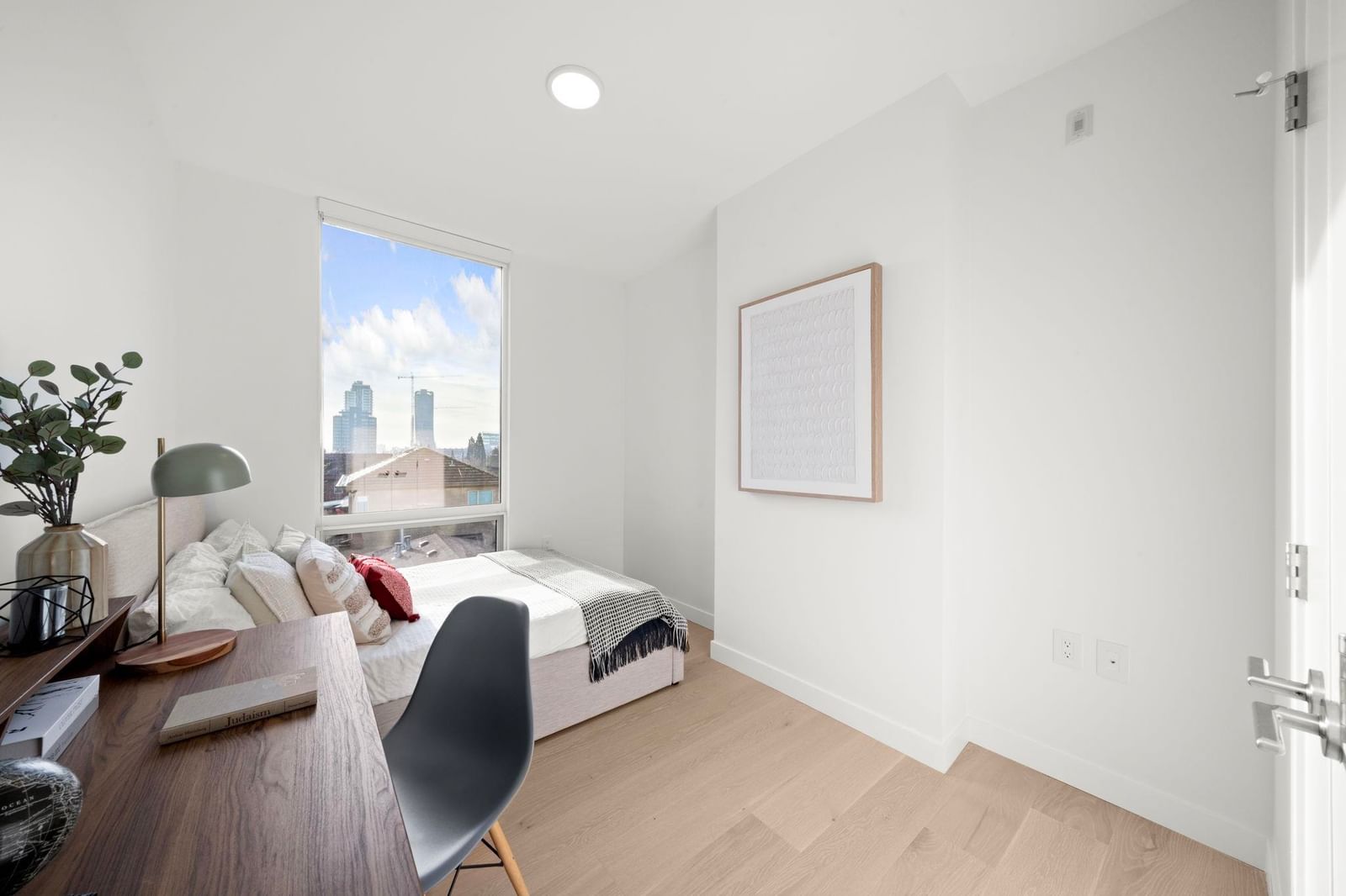 Listing Image 23