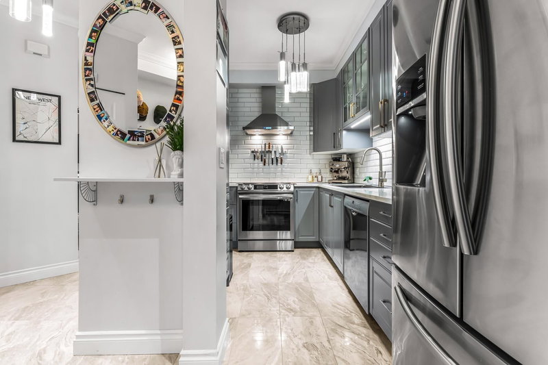 204 - 815 First Street, New Westminster, V3L 2H7 | Image 3