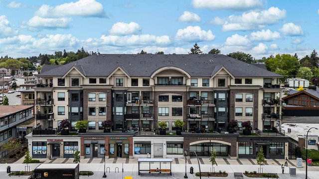 519 - 2493 Montrose Avenue