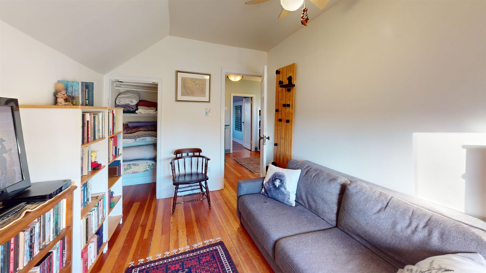 Listing Image 16