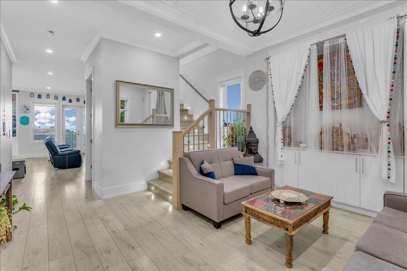 8235 Harvest Place, Chilliwack, V4Z 0E4 | Image 3