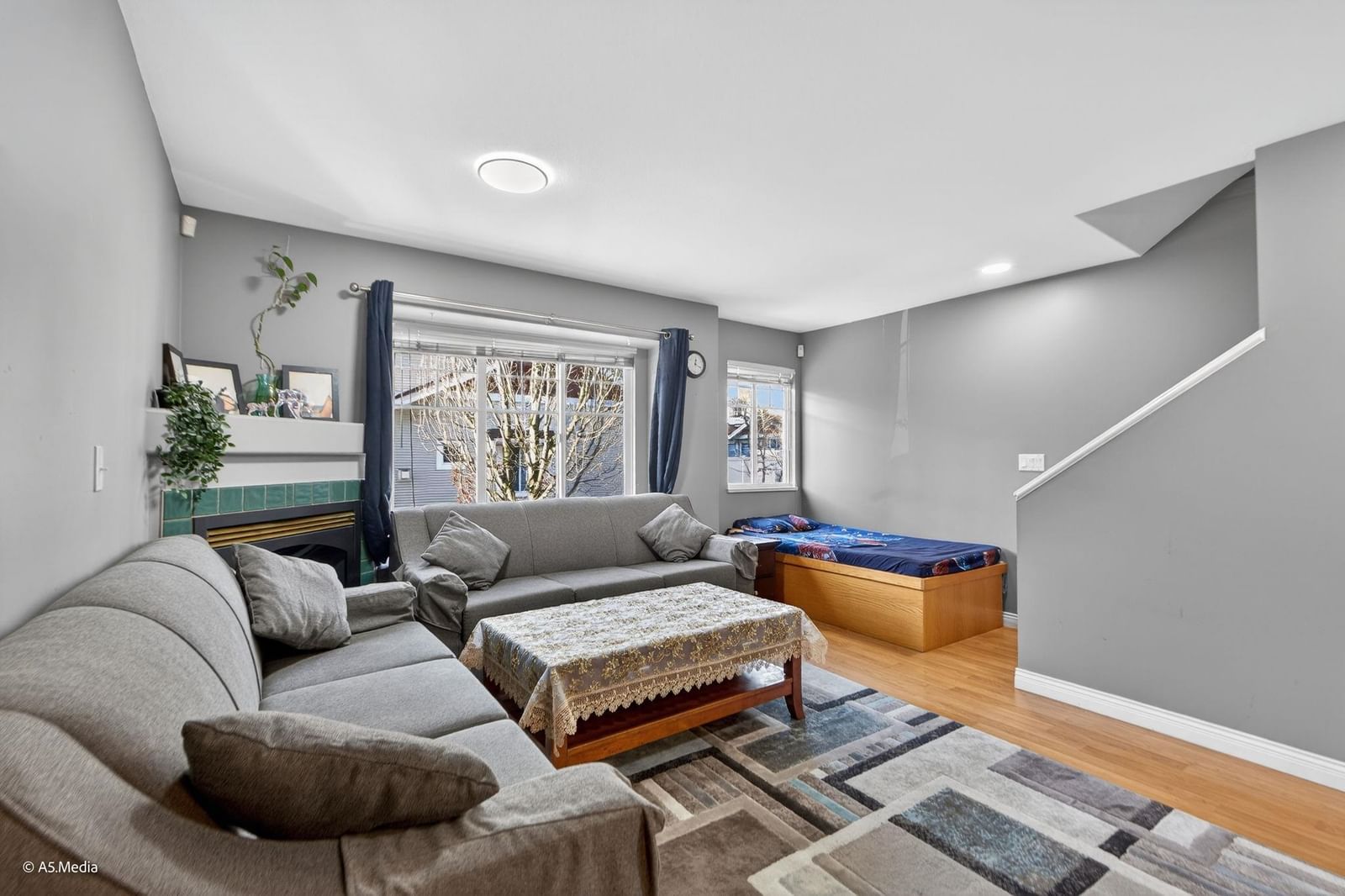 Listing Image 15