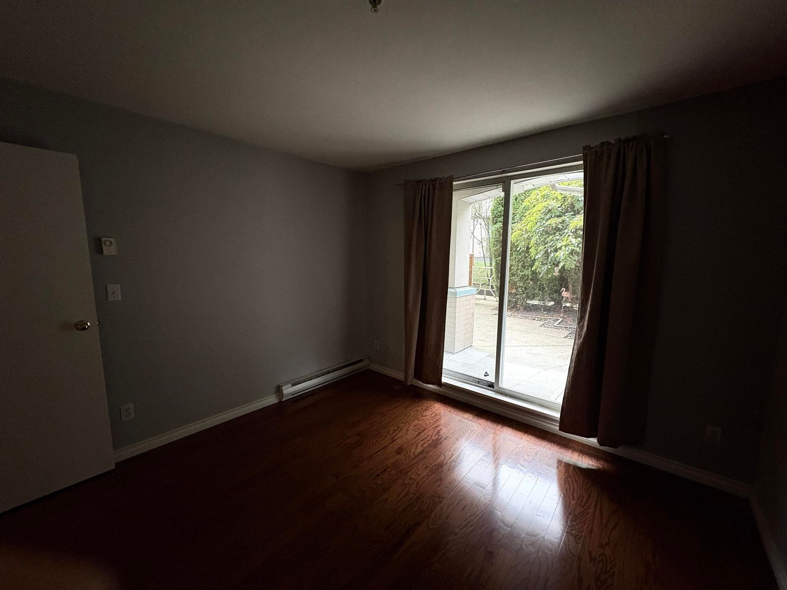 Listing Image 17