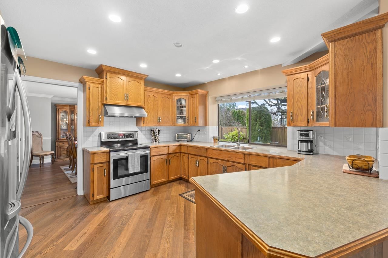 Listing Image 9