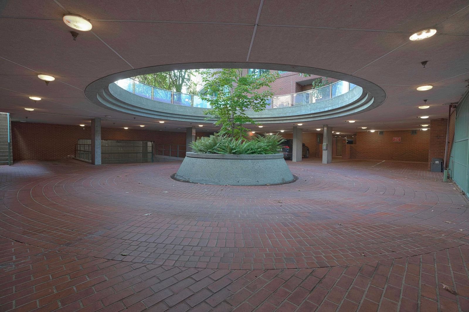 Listing Image 33