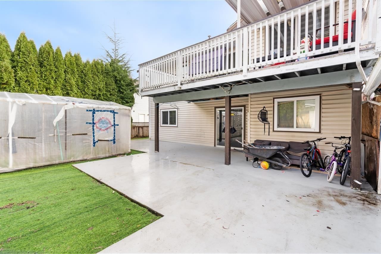 Listing Image 11