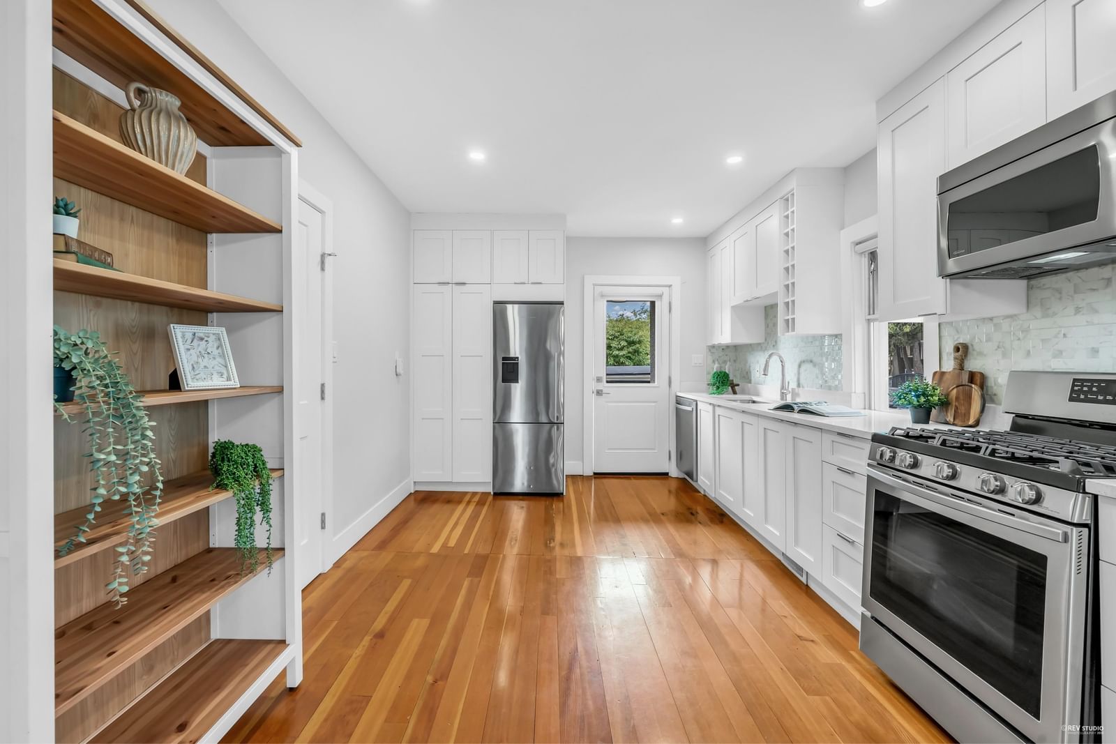 Listing Image 15