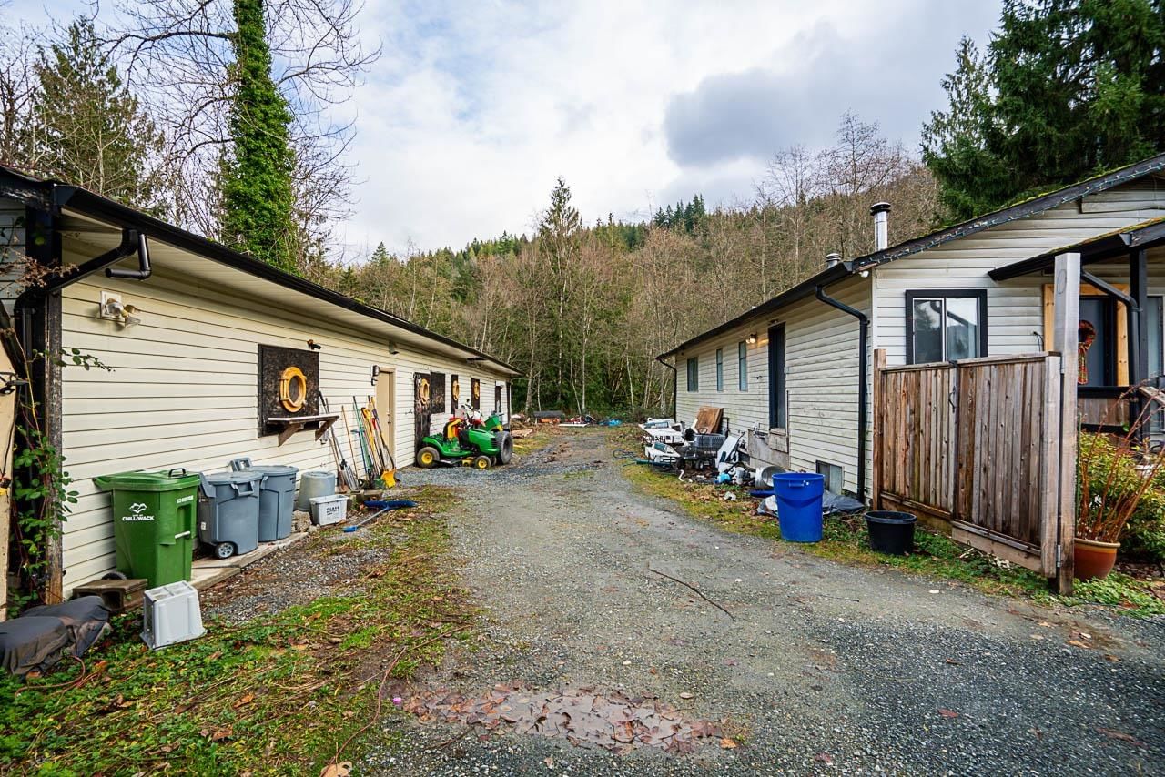 Listing Image 10