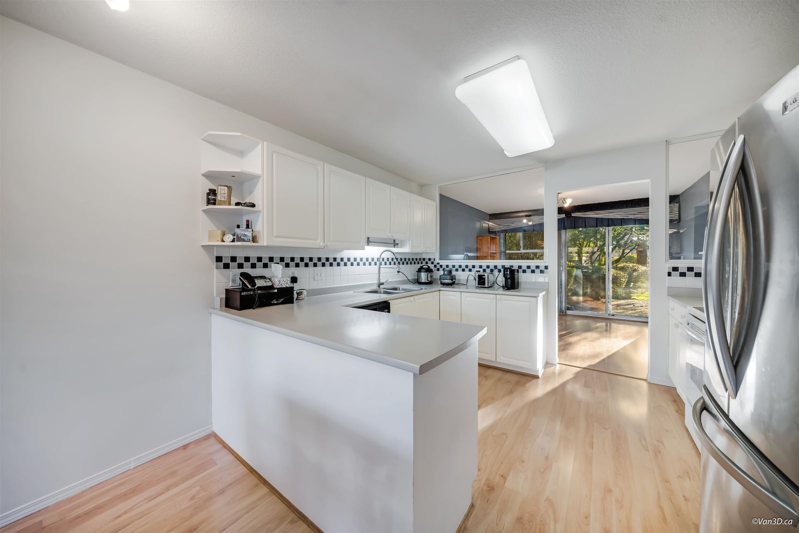 Listing Image 15