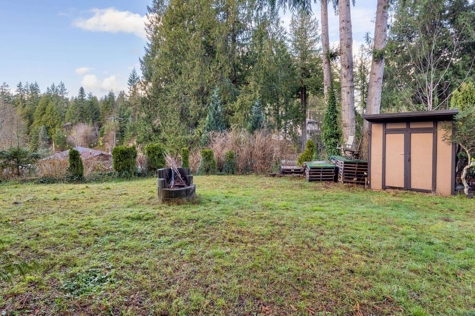 Listing Image 16