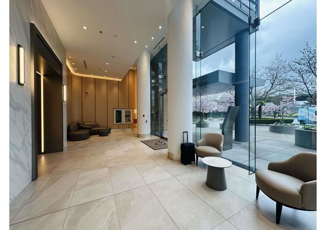 202 - 1033 Marinaside Crescent