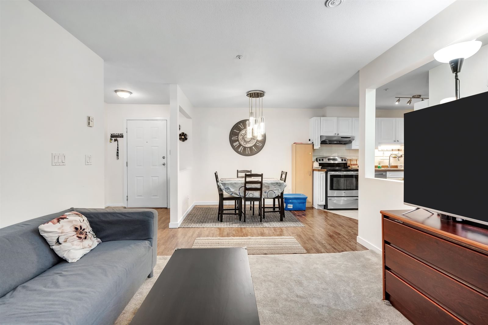 Listing Image 14
