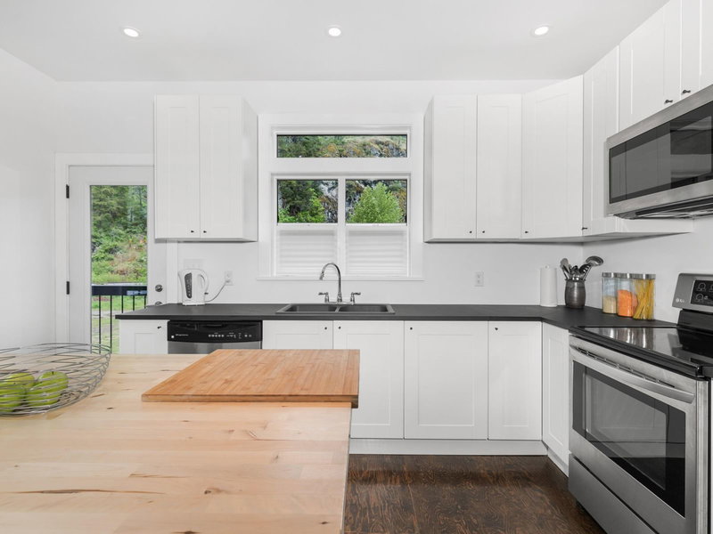 1926 Stonecutter Place, Pemberton, V0N 2L0 | Image 3