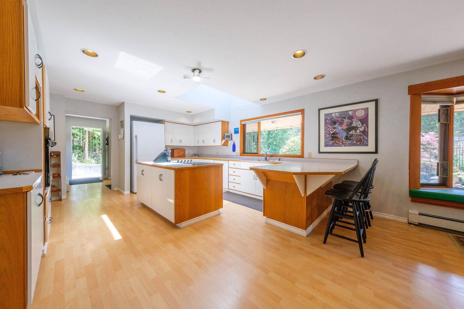 Listing Image 16