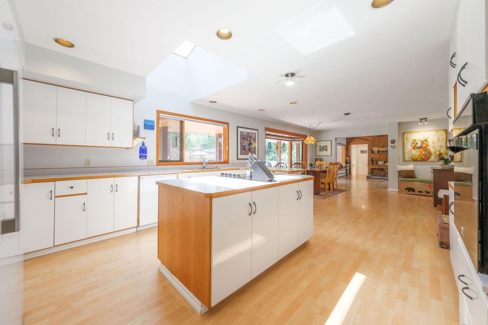 Listing Image 18