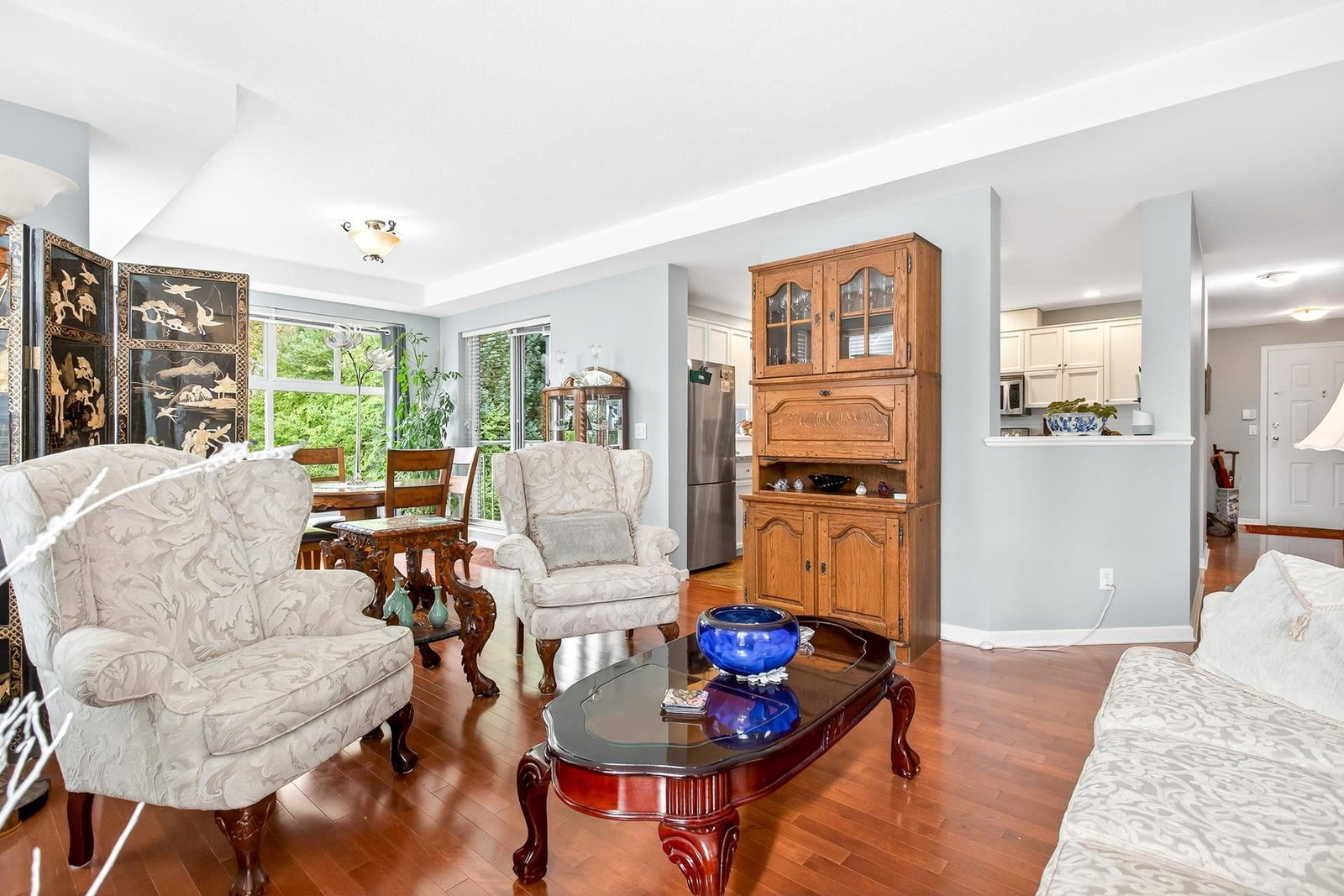 Listing Image 9