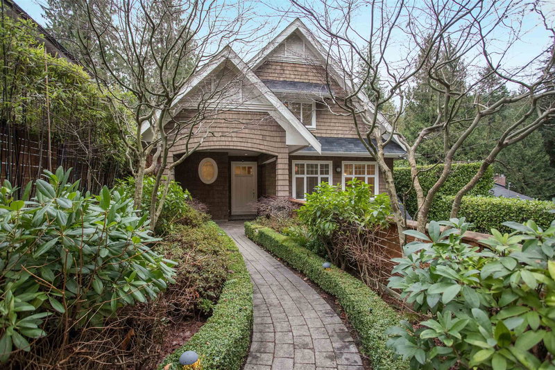 6417 Pitt Street, West Vancouver, V7W 2C1 | Image 2