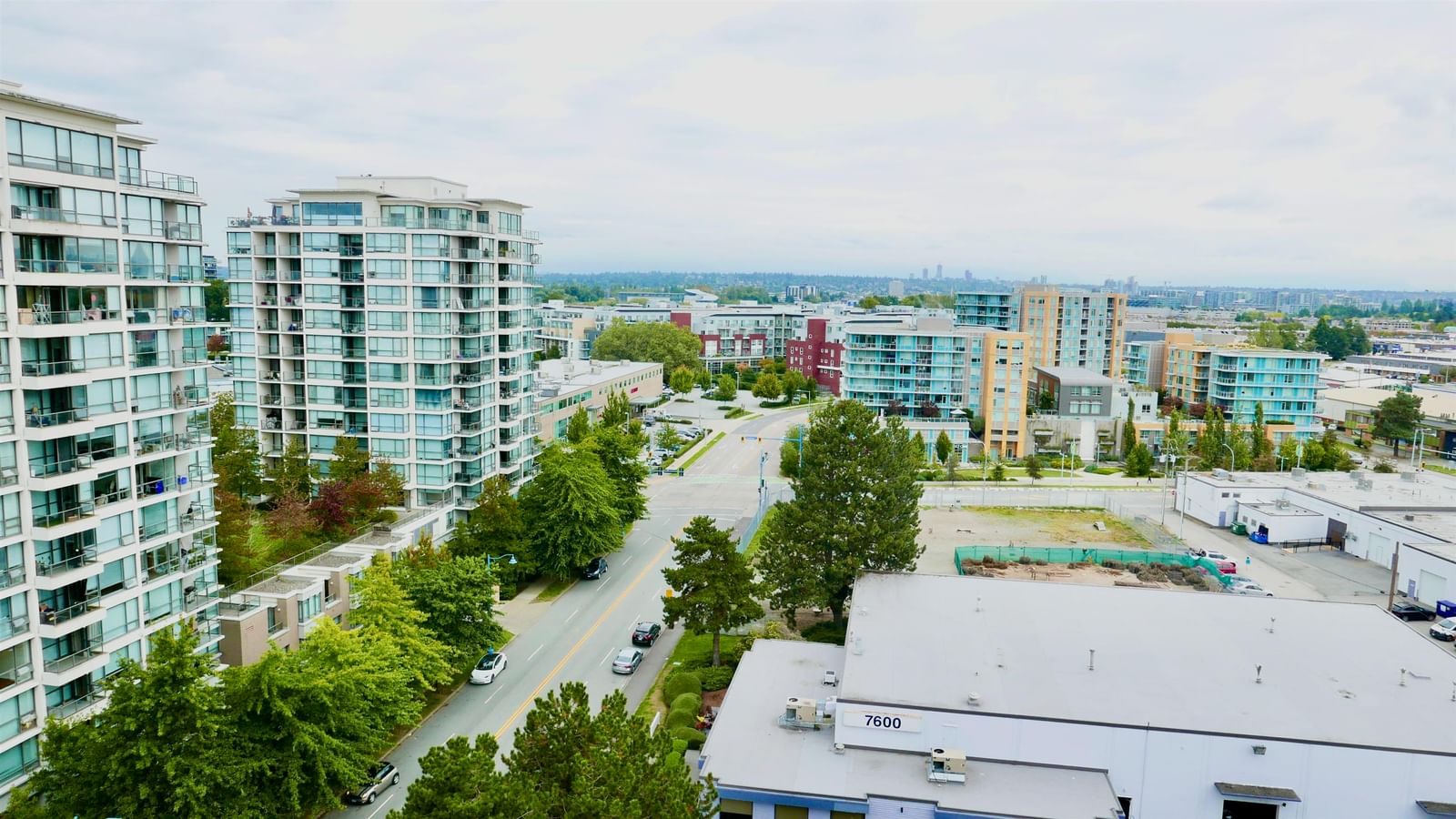 Listing Image 11
