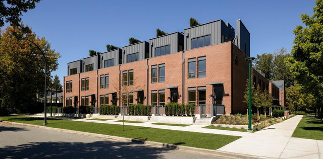 105 - 5381 Willow Street