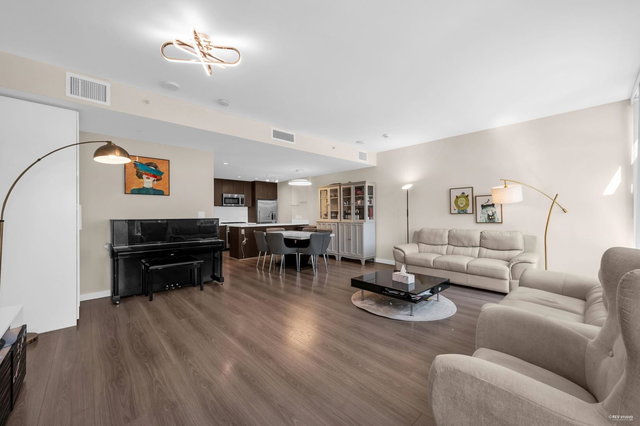 TH16 - 8677 Capstan Way