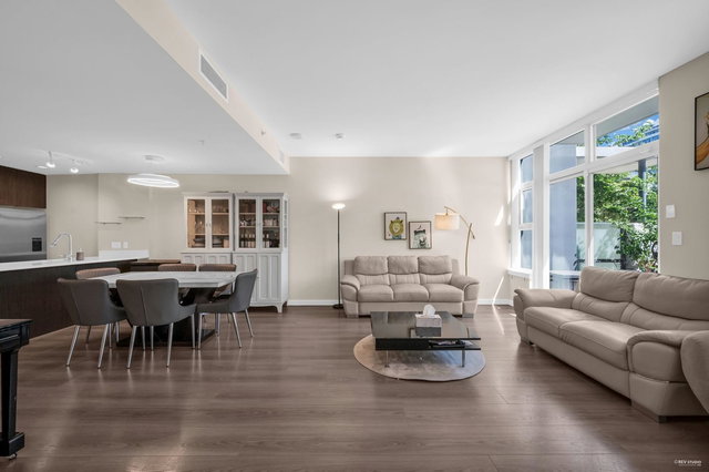 TH16 - 8677 Capstan Way