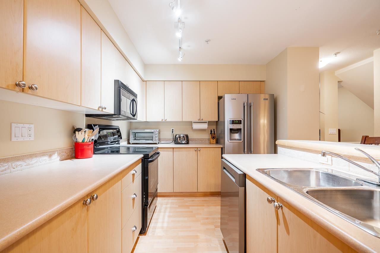 Listing Image 14