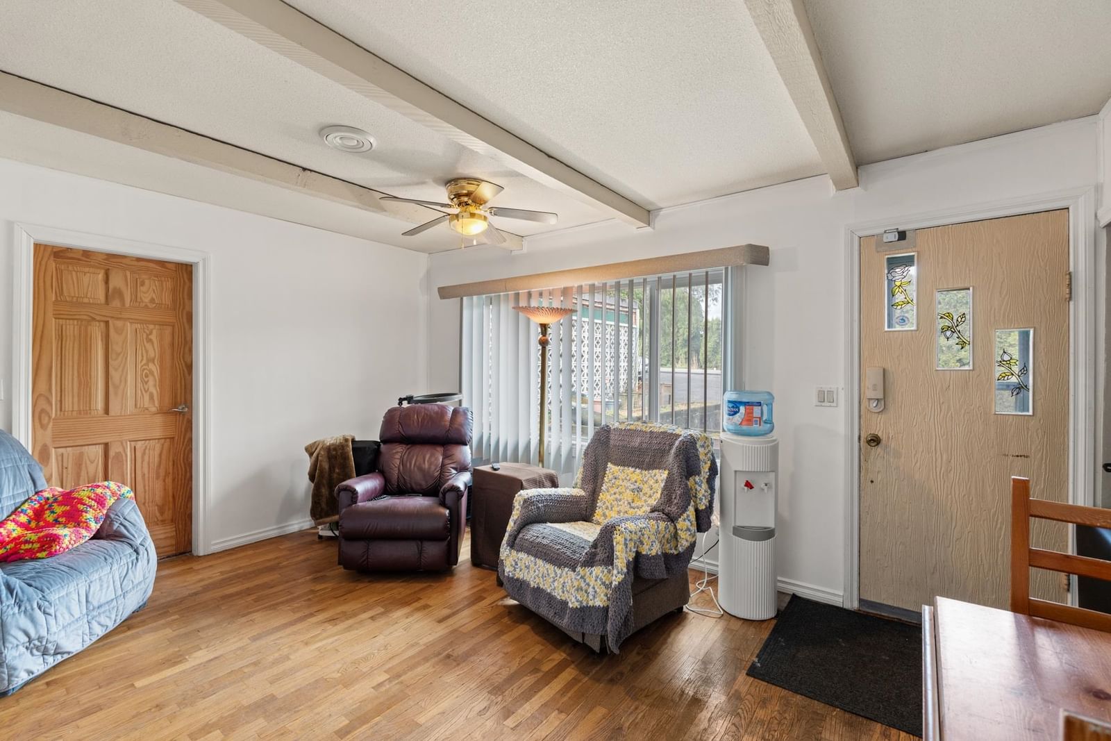 Listing Image 14