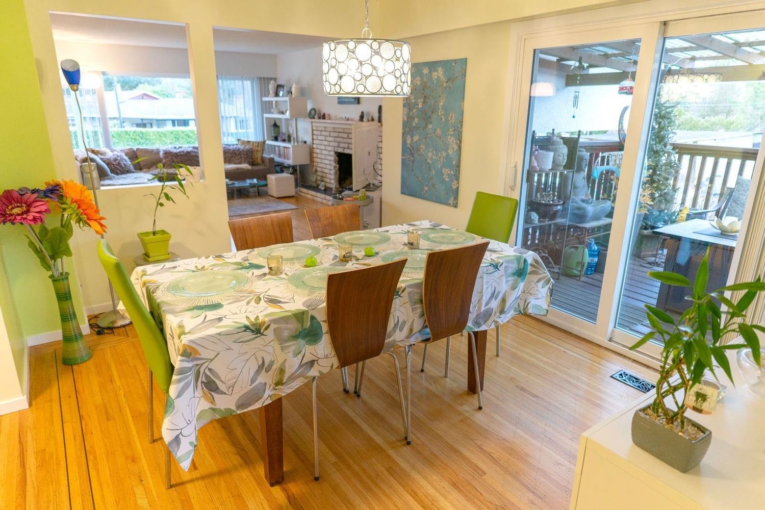 Listing Image 10