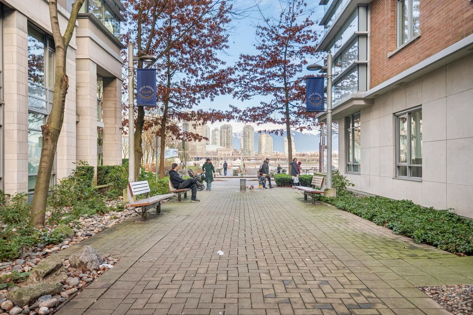 Listing Image 30