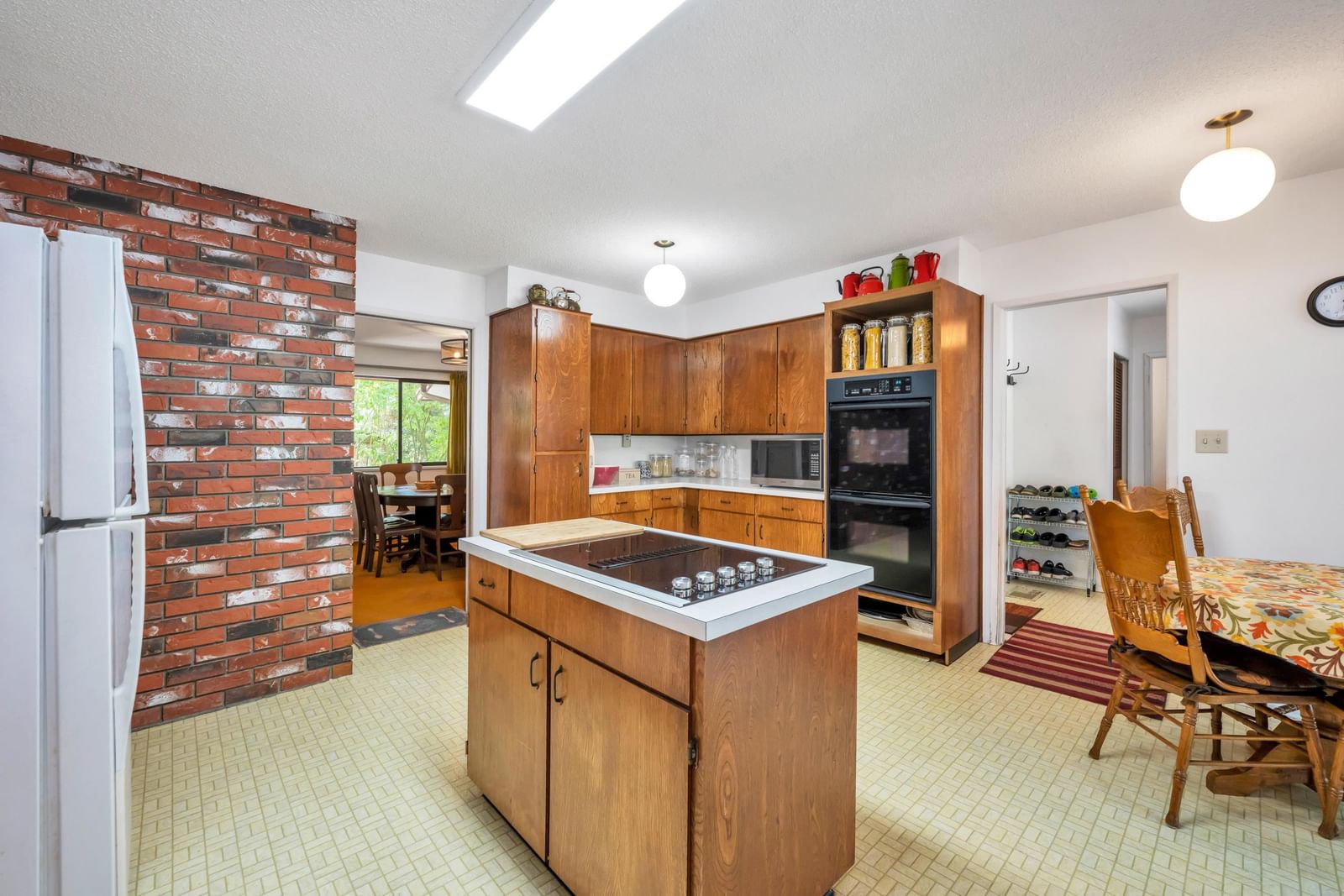 Listing Image 14