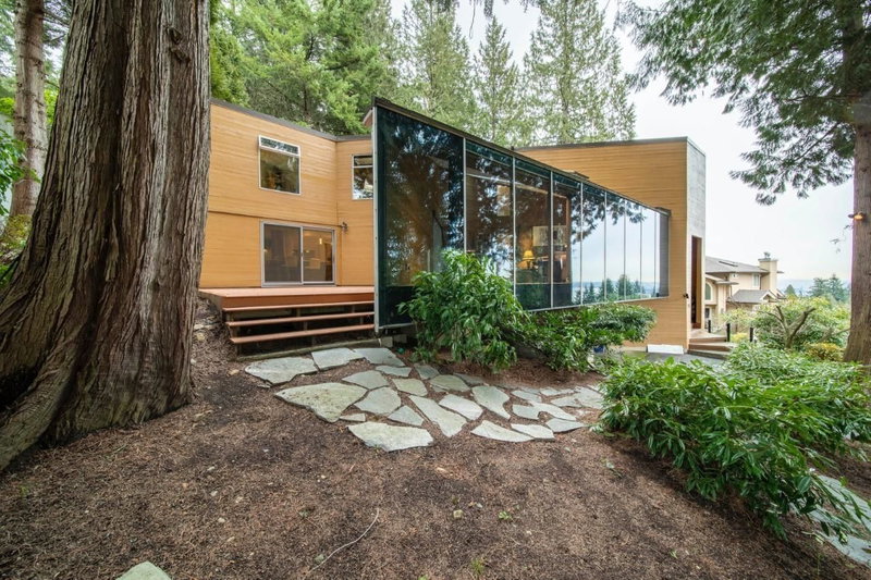 2222 Chairlift Road, West Vancouver, V7S 3G2 | Image 3